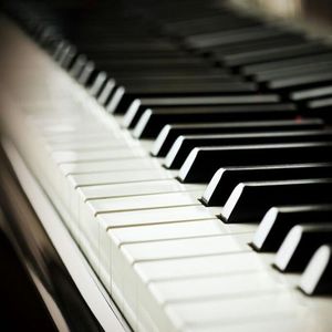 草莓视频污视频
